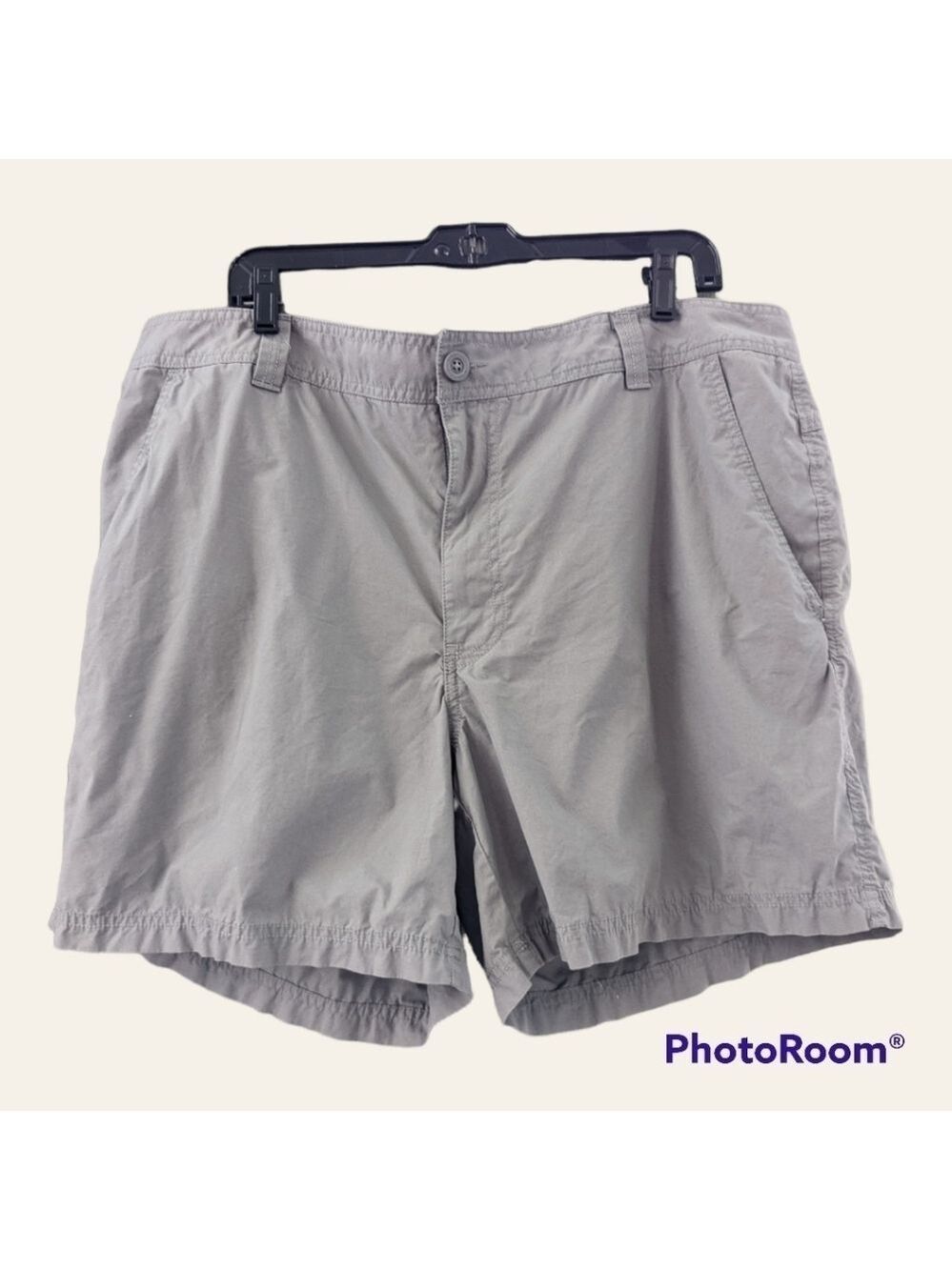 Columbia Cotton Quick Dry tan/khaki shorts,42 waist,6" inseam,EUC